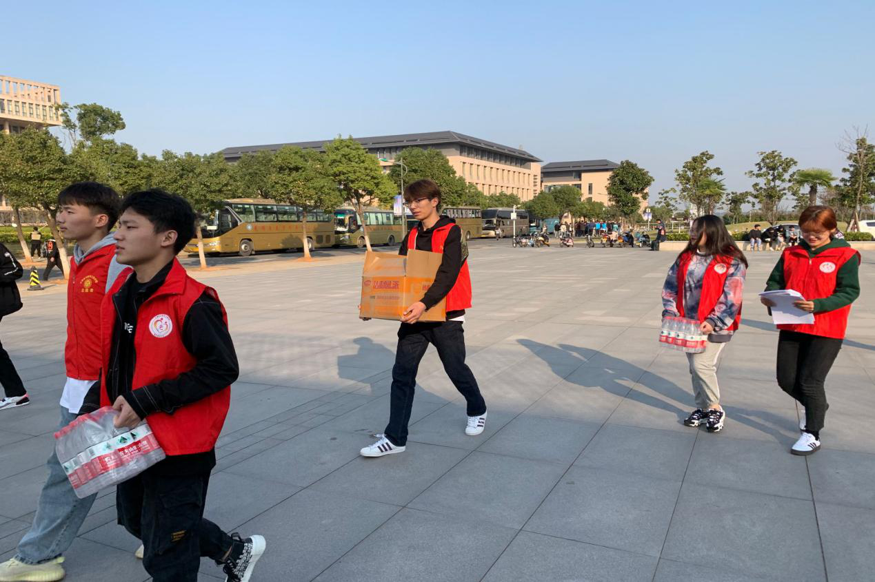 图片4.png 图片4.png