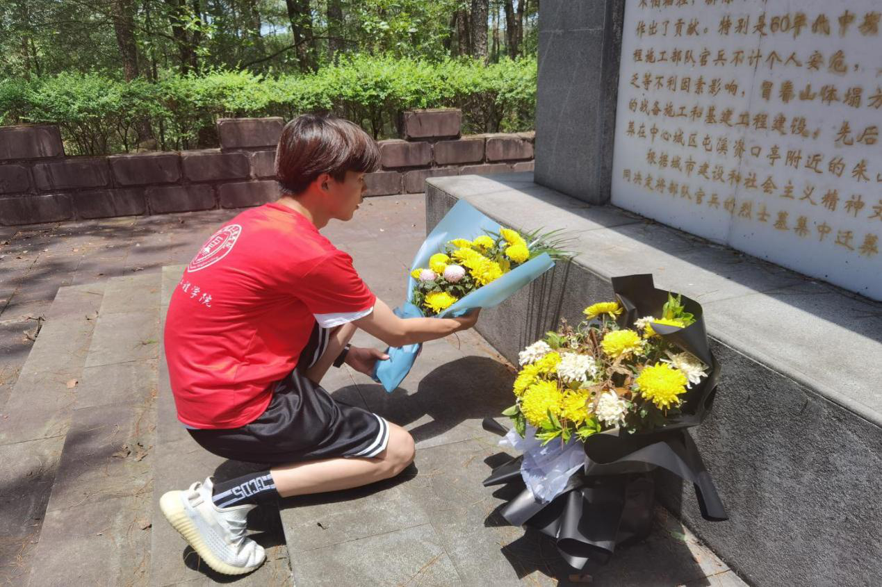 图片2.png 图片2.png