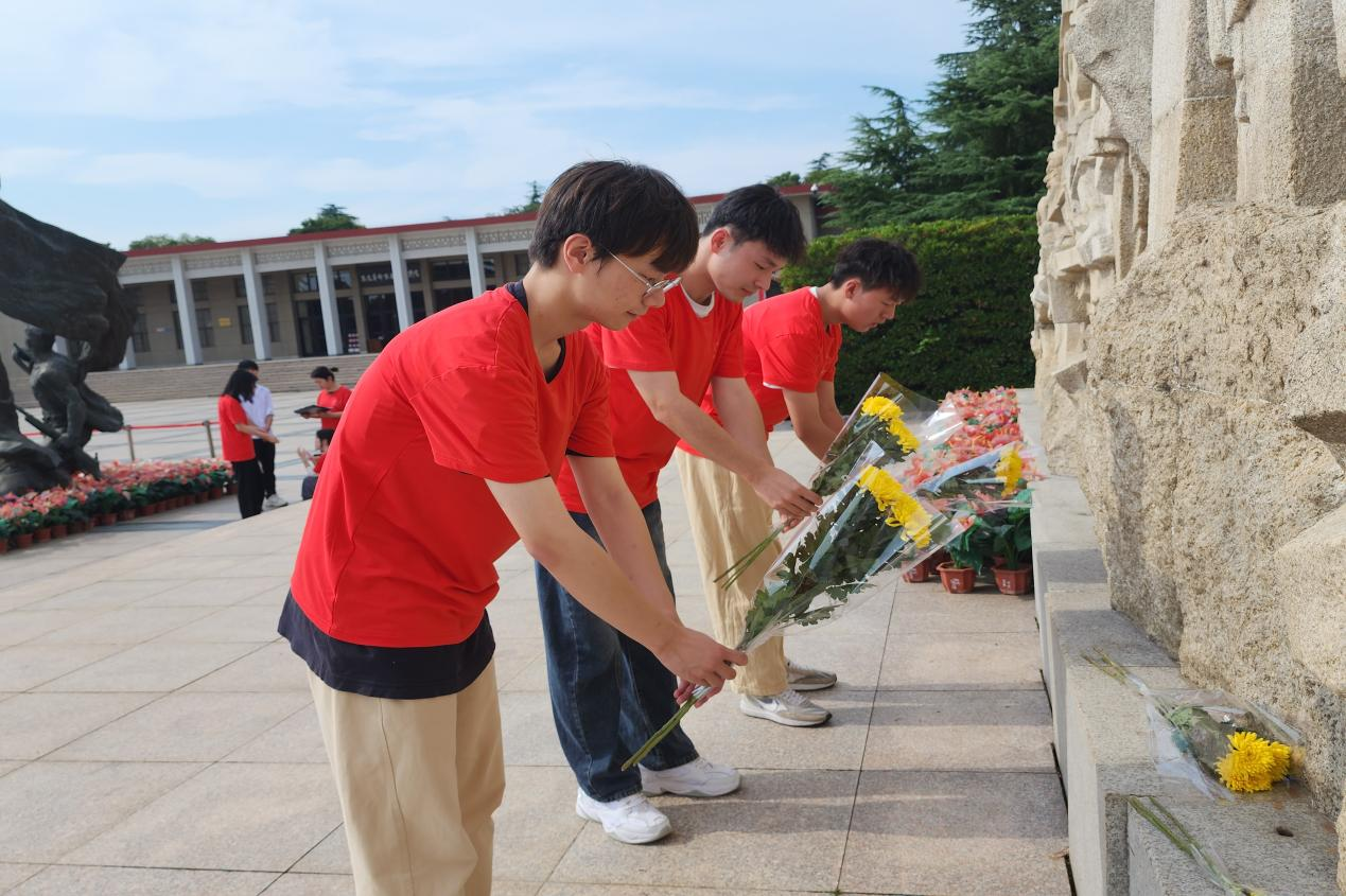 图片2.png 图片2.png