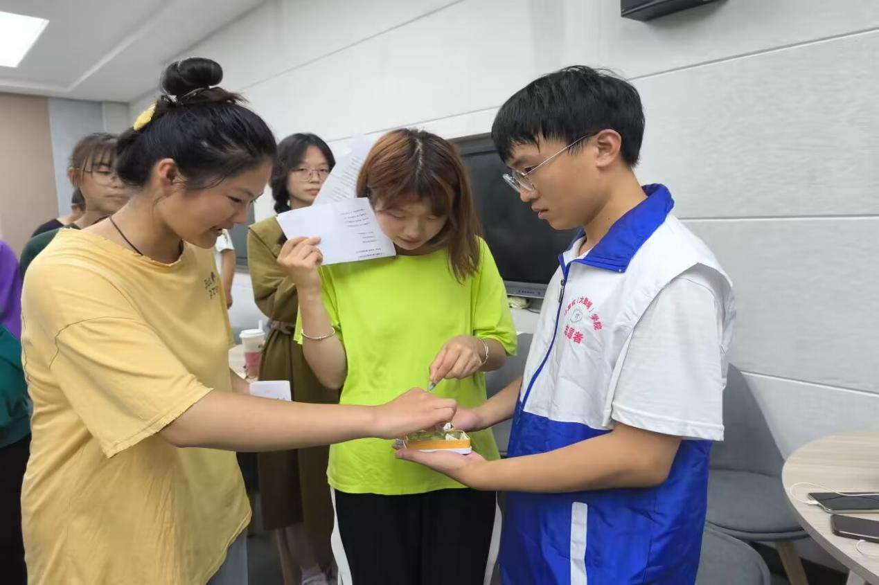 图片2.png 图片2.png