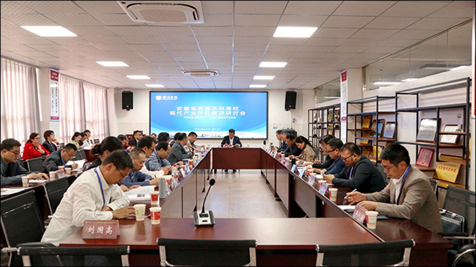 图片3.jpg 图片3.jpg