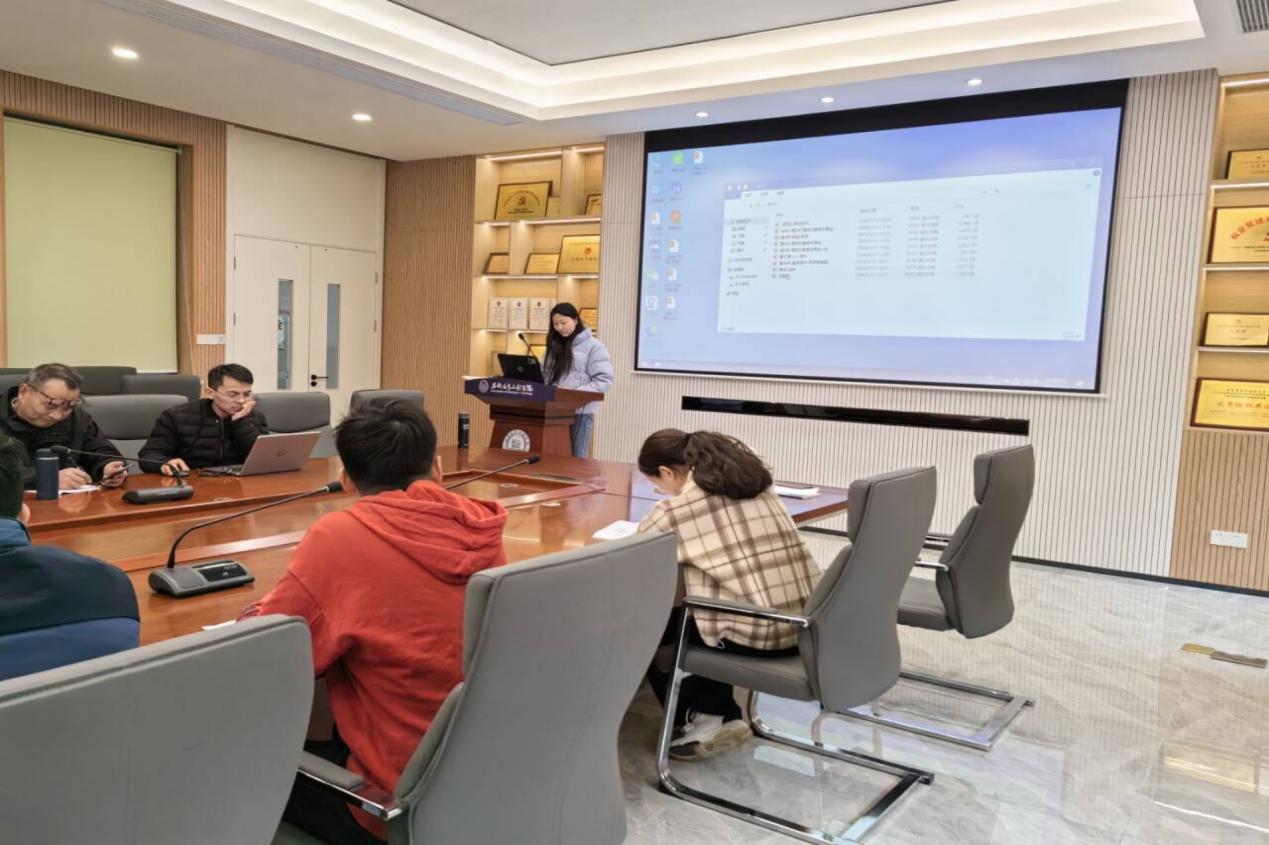 图片2.jpg 图片2.jpg