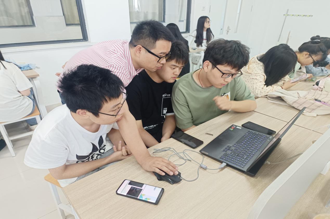 图片2.jpg 图片2.jpg