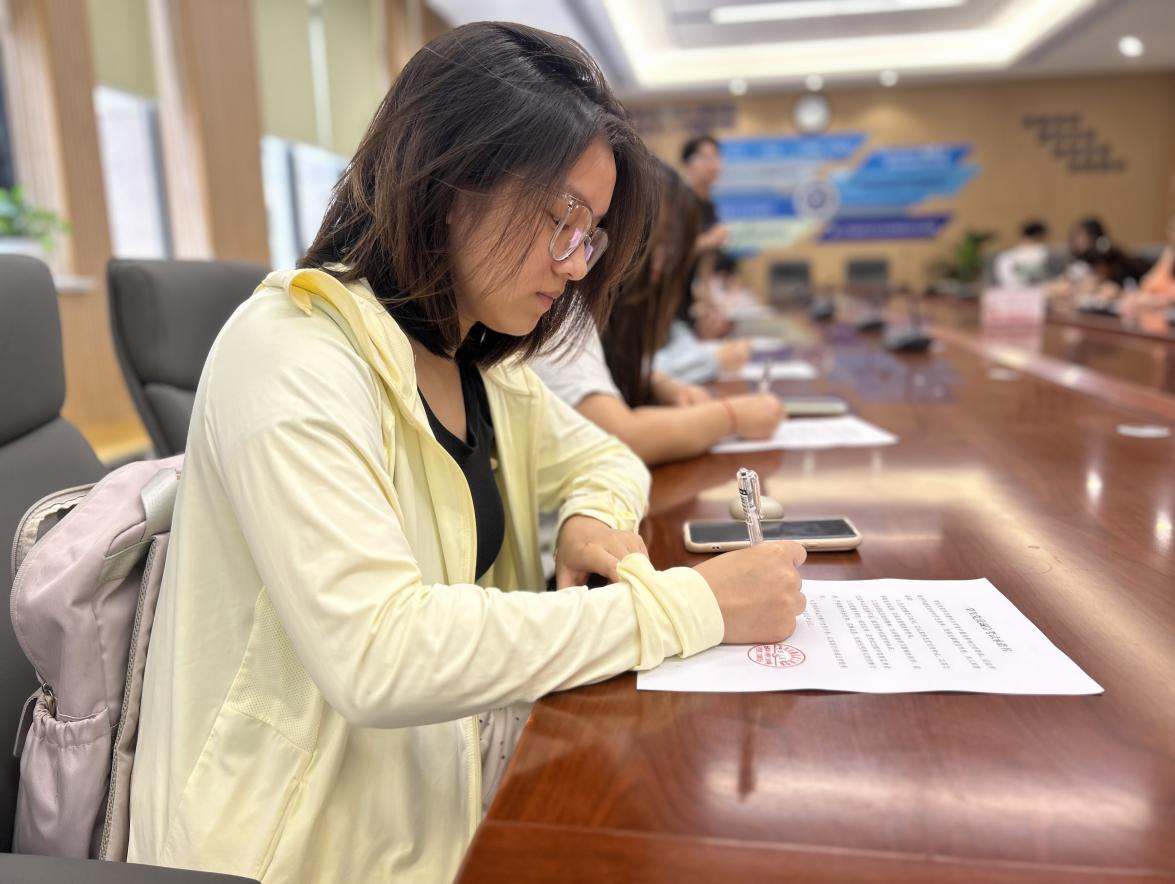 图片3.jpg 图片3.jpg