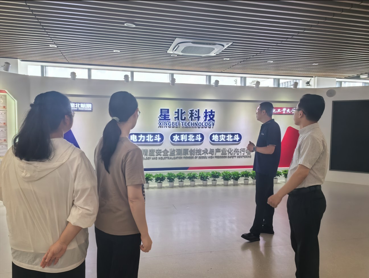 屏幕截图 2024-09-06 210300.jpg 屏幕截图 2024-09-06 210300.jpg