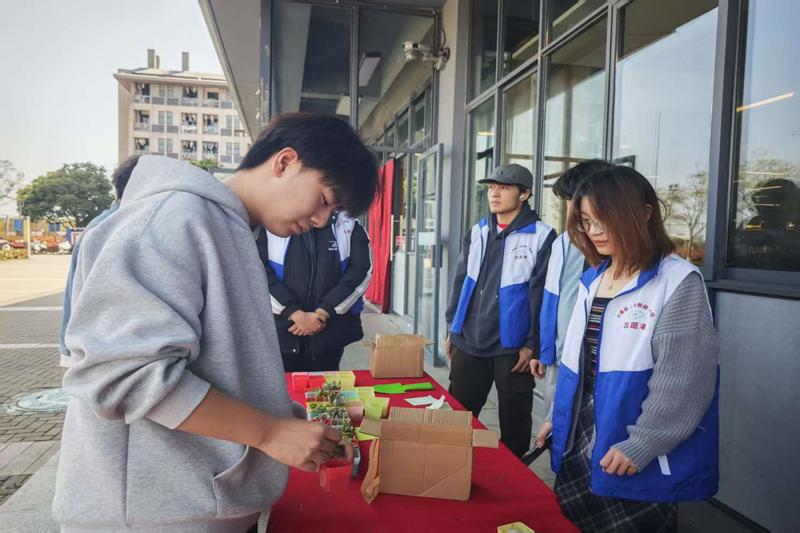 图片2.jpg 图片2.jpg