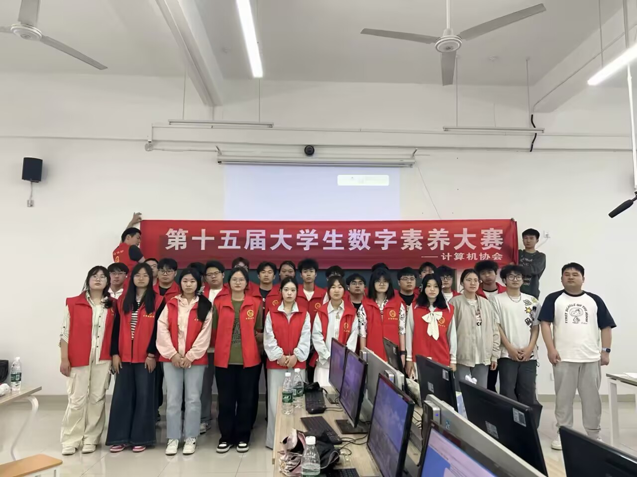 图片2.png 图片2.png